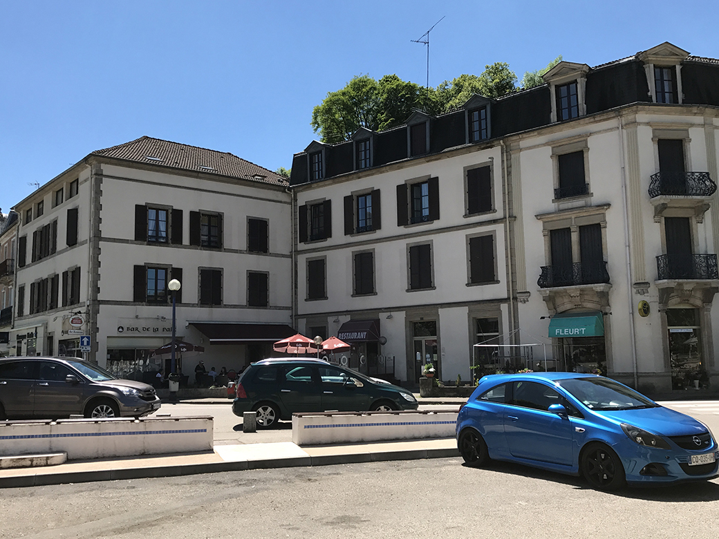 Formerly Hotel Martin Felix, today Bar de la Paix